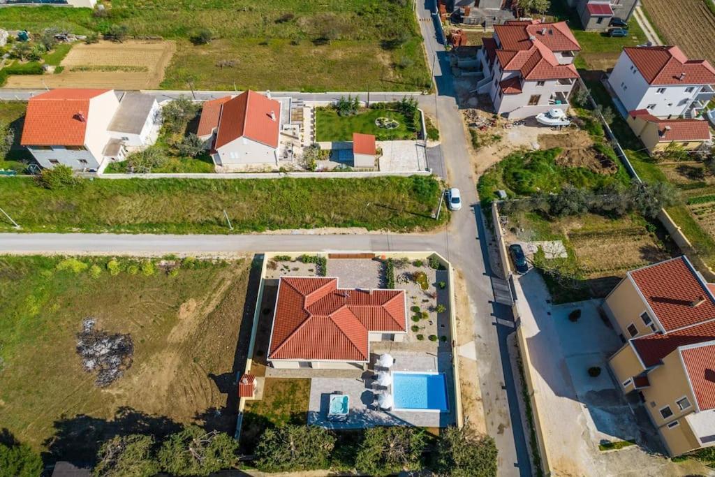 Villa Mattina, With Heated Pool And Jacuzzi ปริฟลากา ภายนอก รูปภาพ