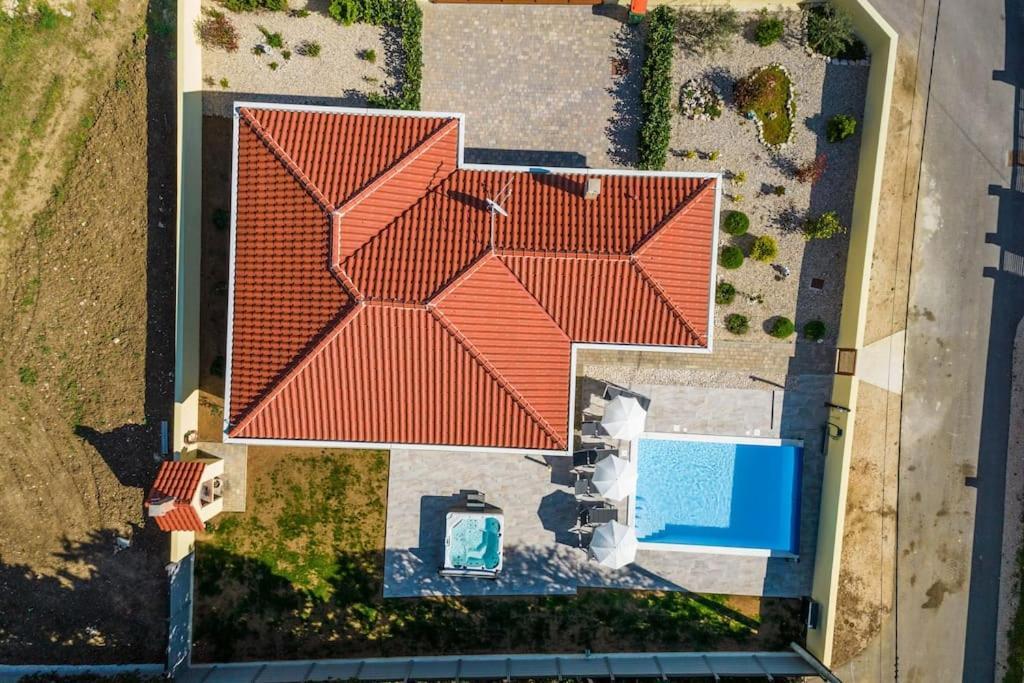 Villa Mattina, With Heated Pool And Jacuzzi ปริฟลากา ภายนอก รูปภาพ